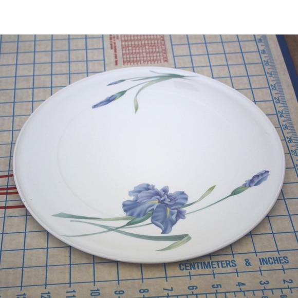 Christopher Stuart Other - Christopher Stuart Iris Y1519 Bone China 12 inch Plate Serving Platter
